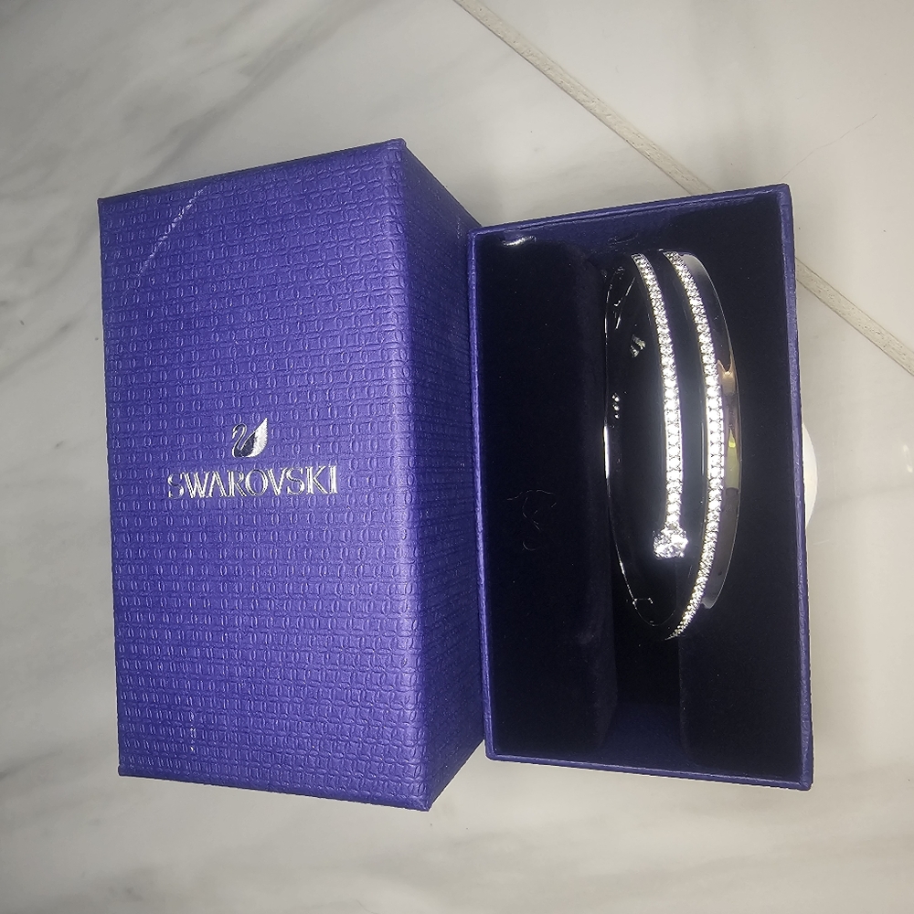 Swarovski Elegant Black and Silver Bangle